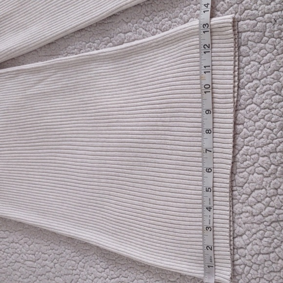 Athleta Large Knit Pants - Picture 6 of 16